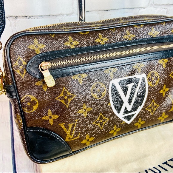 Louis Vuitton Marley crossbody bag custom painted world tour logo - Picture 2 of 15